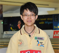 Women Round 1 Leader