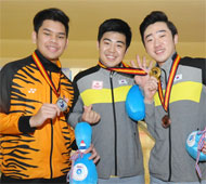 Men's AE Medalists